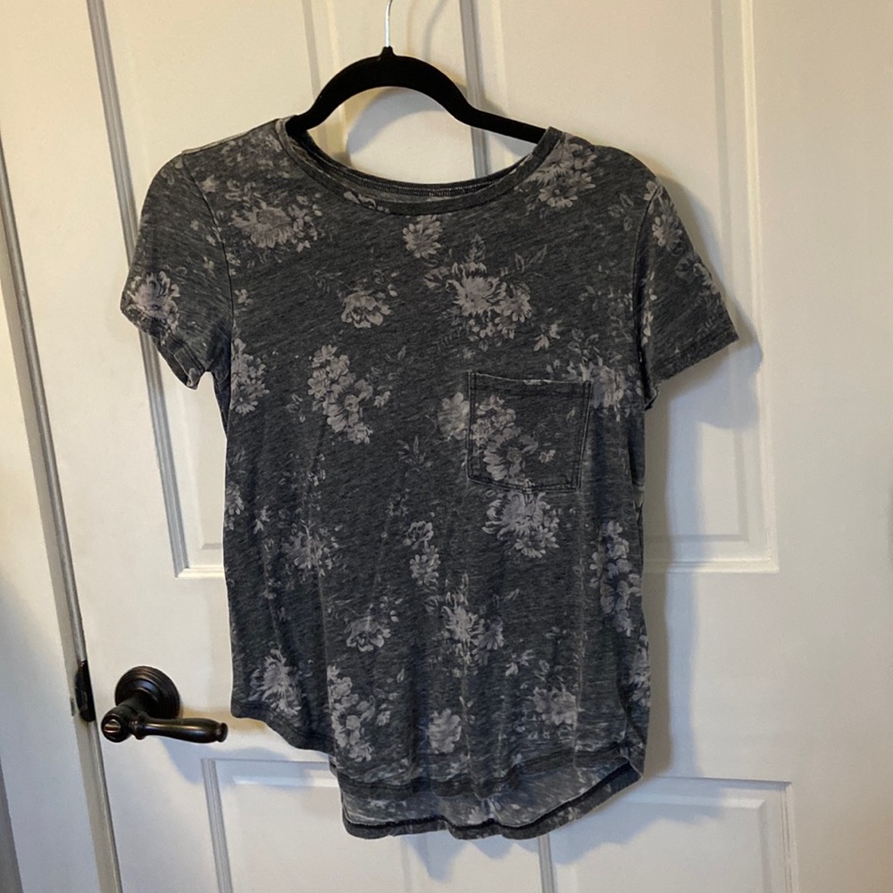 American Eagle Floral Tee